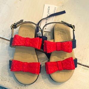Janie and Jack double bow straw sandal . Buckle closure . NWT